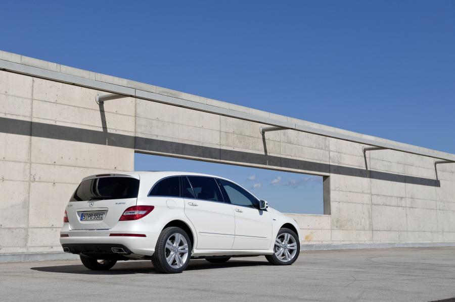  Mercedes-Benz R-Class 2011 года  (фото 172 из 186)